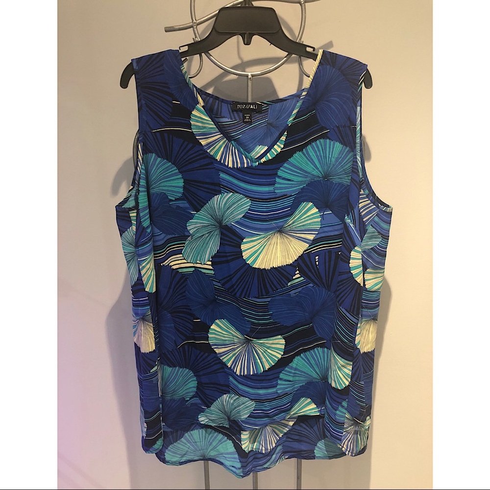 Roz & Ali 3X Blue Print Sleeveless Top